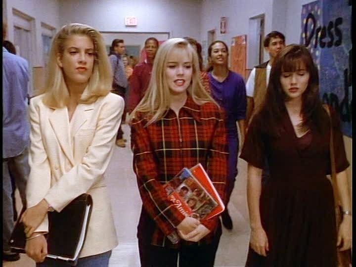 beverly hills 90210 outfit 3